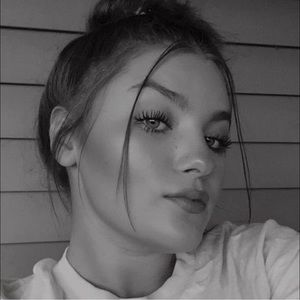 Meet your Posher, Glory